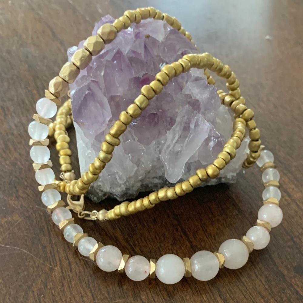 ✨ROSE QUARTZ & Gold Necklace NWOT✨